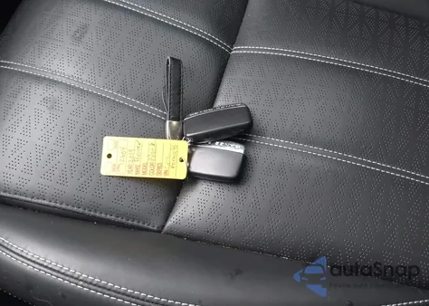 2019 Land Rover Range Rover Velar P380 R-Dynamic Hse from USA, damaged, VIN SALYM2EV2KA232452